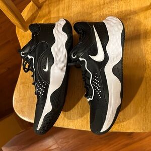 Nike Black and White Sneakers
